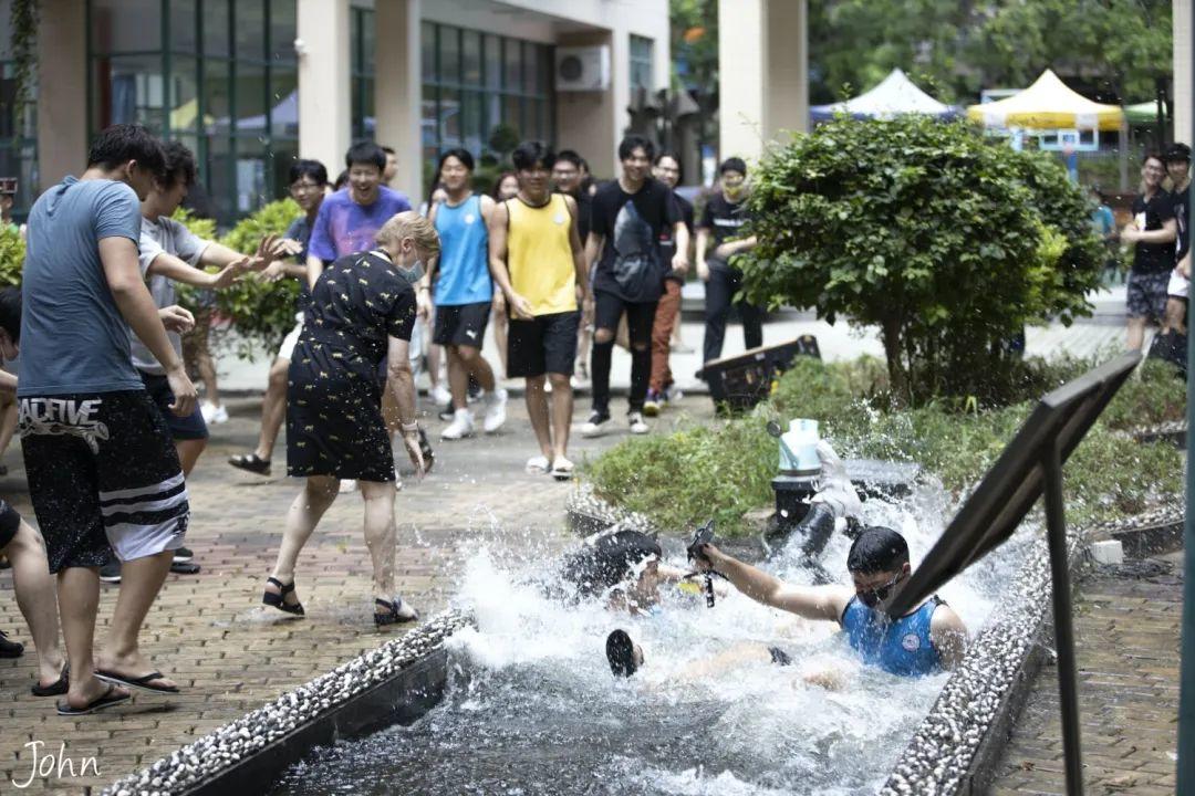 深国交高中部校区在水围村最后的时光 -- 以7天时间，告别17年  深国交 深圳国际交流学院 第30张