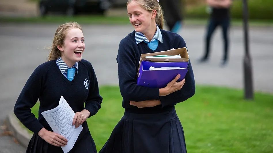 牛剑录取率高！英国学生公认的“女版伊顿”都是哪些学校？  数据 第3张