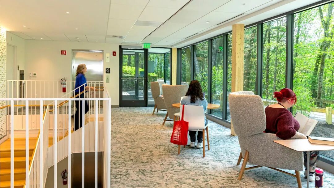 韦尔斯利健康中心重新开放，中心是以一位华裔校友的名字命名的  韦尔斯利wellesley 第6张