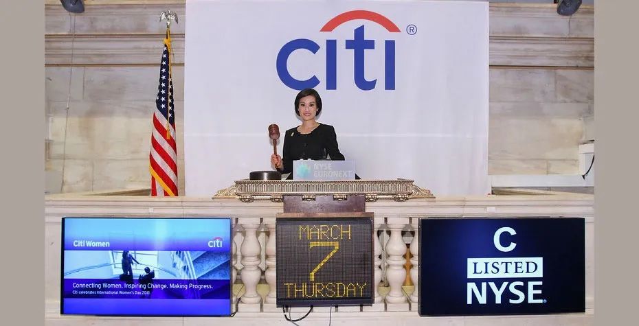 韦尔斯利华裔校友刘宏敏出任汇丰私人银行CEO，她给女性金融从业者的建议是勇敢无畏！